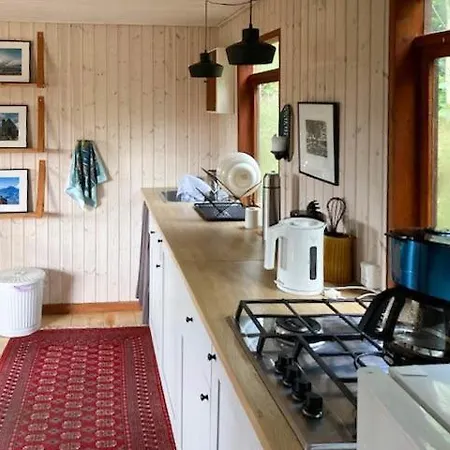 Secluded In The Middle Of The Forest 펜션